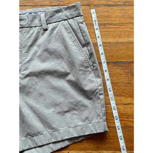 VINEYARD VINES Performance 5" On-The-Go Shorts Mens sz 31 - Picture 10 of 11